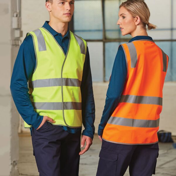 WINNING SPIRIT safety vest with shoulder tapes Thumbnail